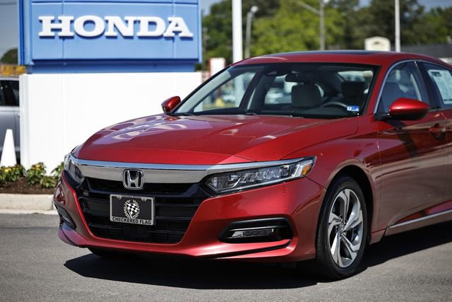 Used 2018 Honda Accord EX image 2