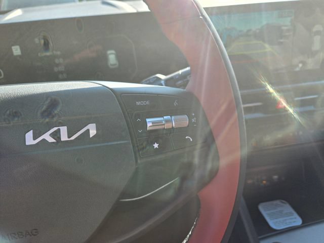 New 2026 Kia Sportage SX FWD image 16