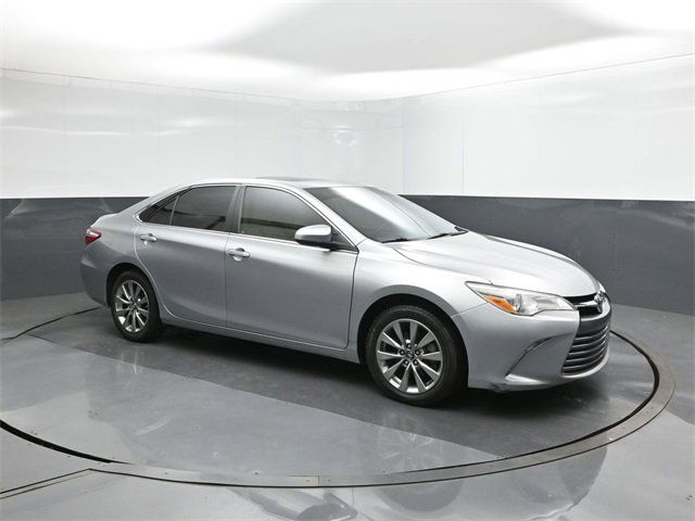 Used 2016 Toyota Camry XLE image 17