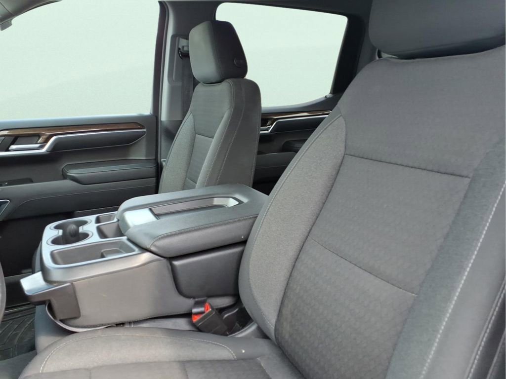 Used 2022 Chevrolet Silverado 1500 LT image 11