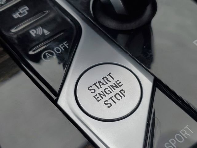 Used 2020 BMW X7 xDrive40i w/ Premium Package image 17