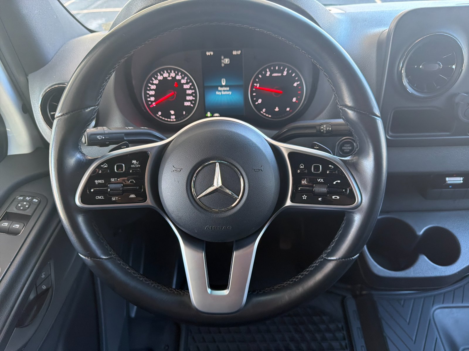 Used 2021 Mercedes-Benz Sprinter 2500 image 16