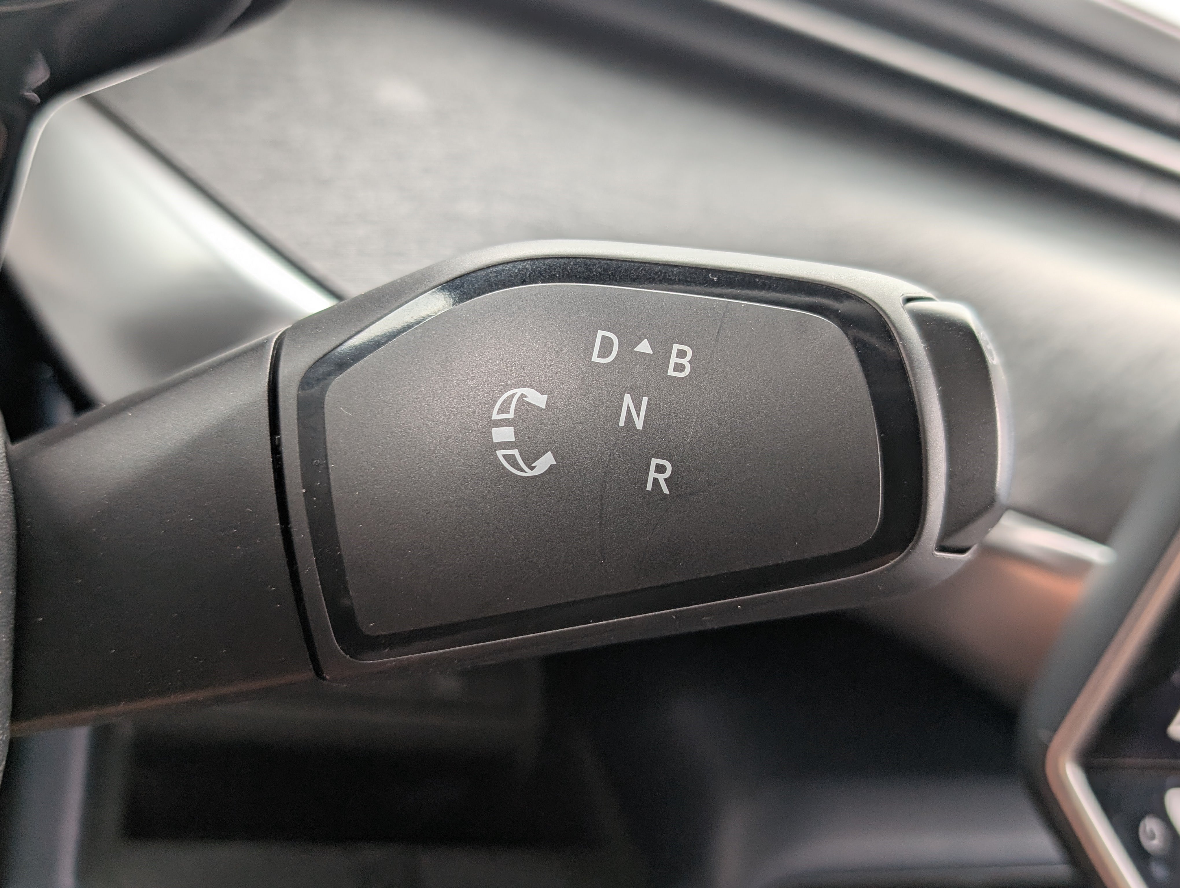 Used 2025 Volkswagen ID. Buzz Pro S Plus RWD image 33