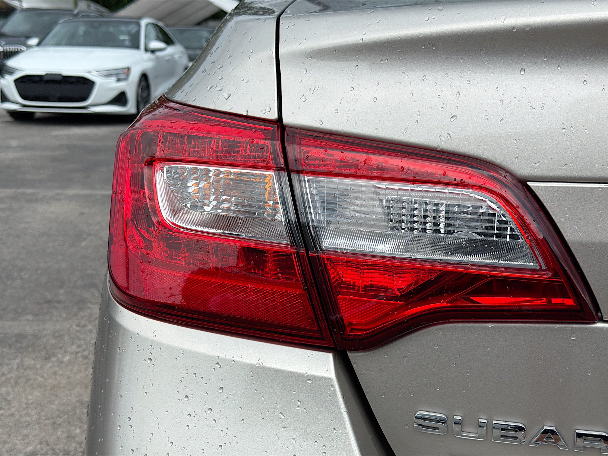 Used 2019 Subaru Legacy 3.6R Limited w/ Popular Package #2A AWD/4WD image 10