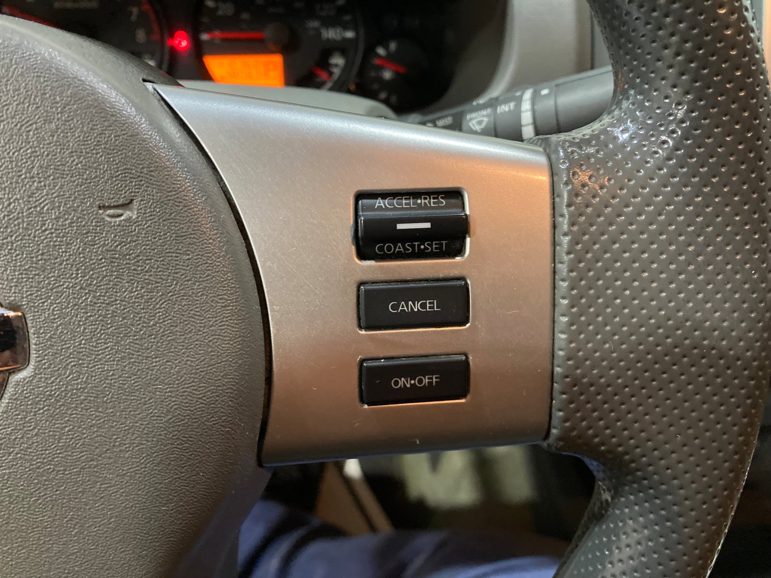 Used 2015 Nissan Frontier SV image 26
