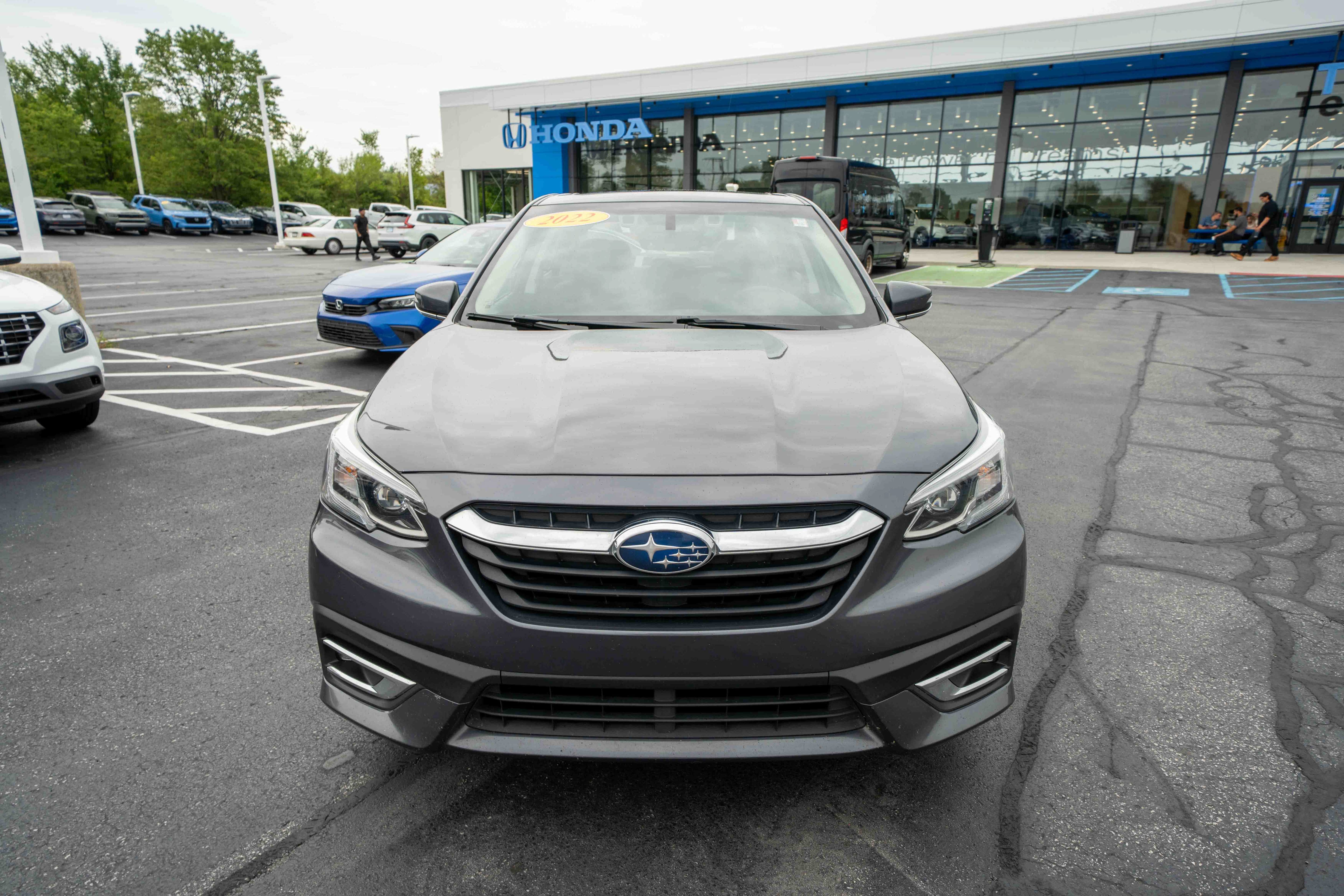 Used 2022 Subaru Legacy Limited AWD/4WD image 2