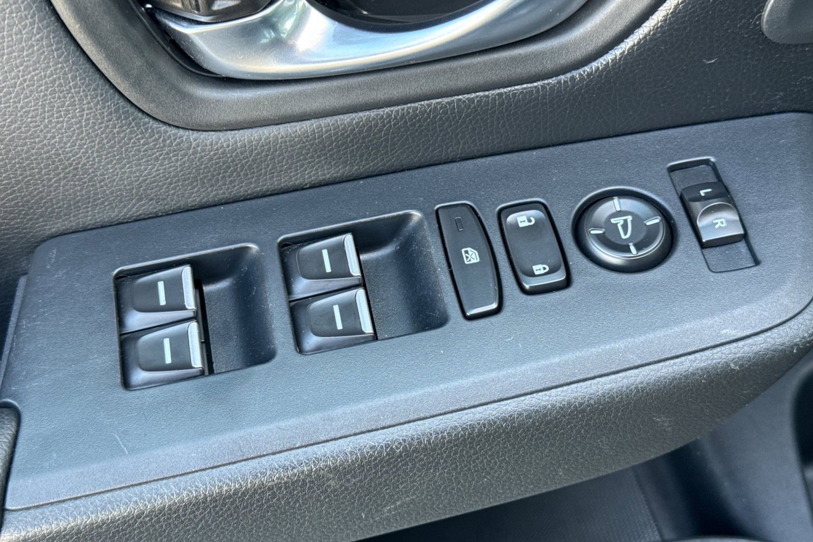 Used 2024 Honda Pilot EX-L image 13