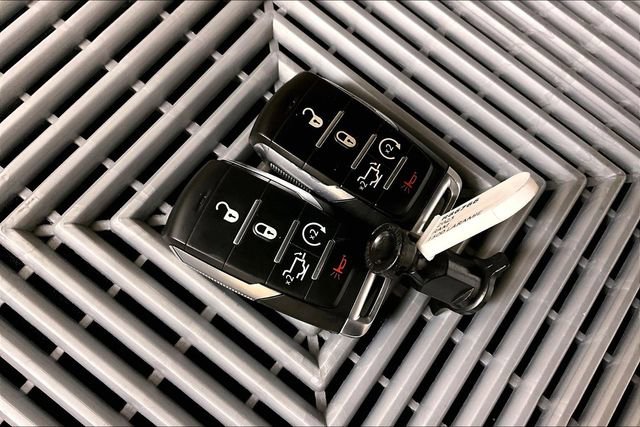 Used 2023 RAM 1500 Laramie image 12