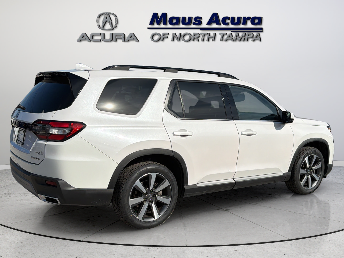 Used 2023 Honda Pilot Touring image 13