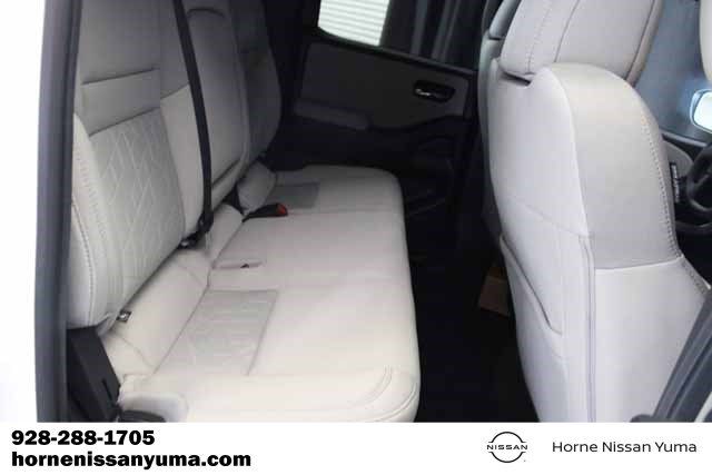 New 2025 Nissan Frontier SV w/ SV Convenience Package image 7