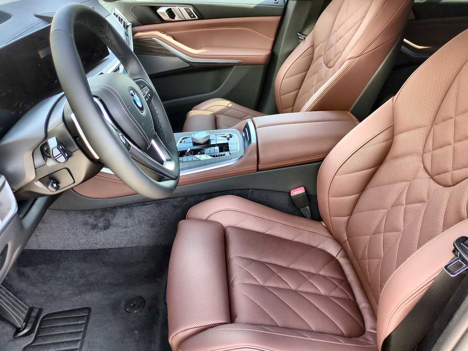 Used 2026 BMW X5 xDrive50e w/ Executive Package image 16