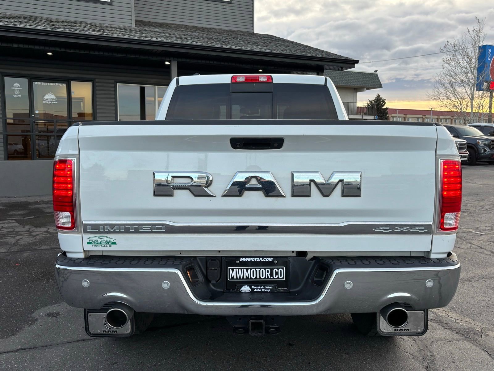 Used 2017 RAM 1500 Limited AWD/4WD image 9