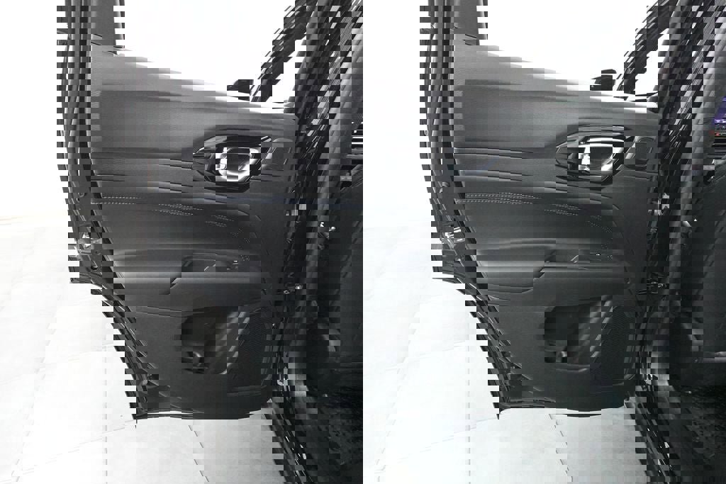 New 2026 Jeep Compass Latitude w/ Sun and Sound Group image 26