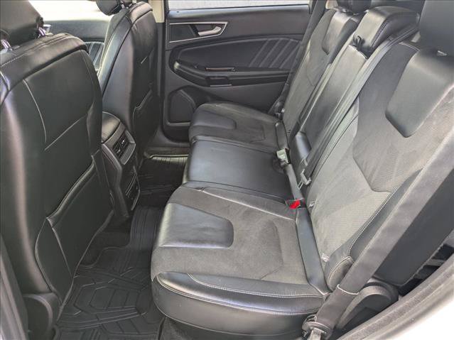 Used 2016 Ford Edge Sport w/ Equipment Group 401A AWD/4WD image 18