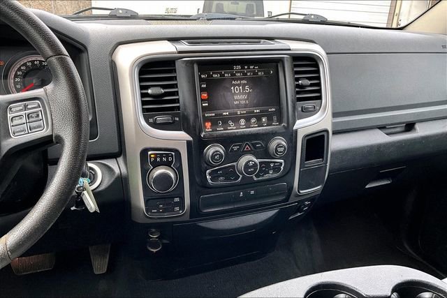 Used 2017 RAM 1500 Classic SLT image 9
