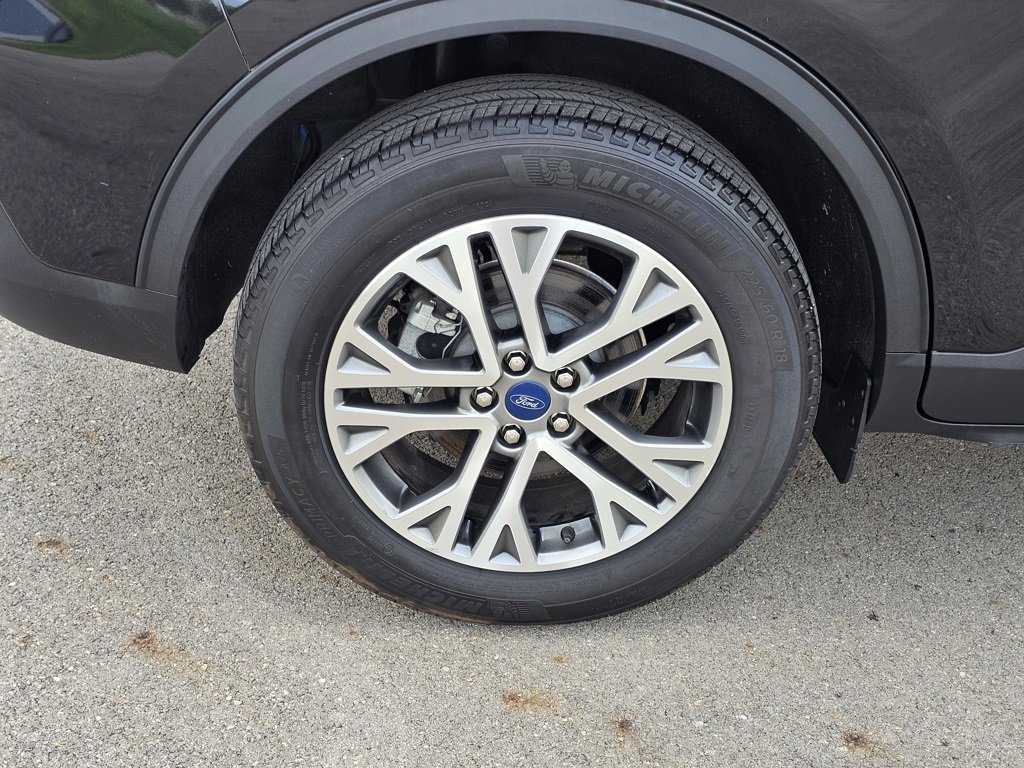 Used 2022 Ford Escape SEL w/ Technology Package image 11