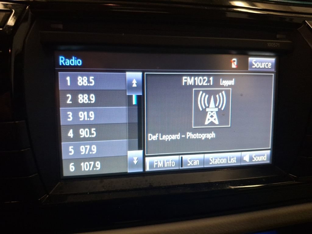 Used 2016 Toyota Corolla LE FWD image 22