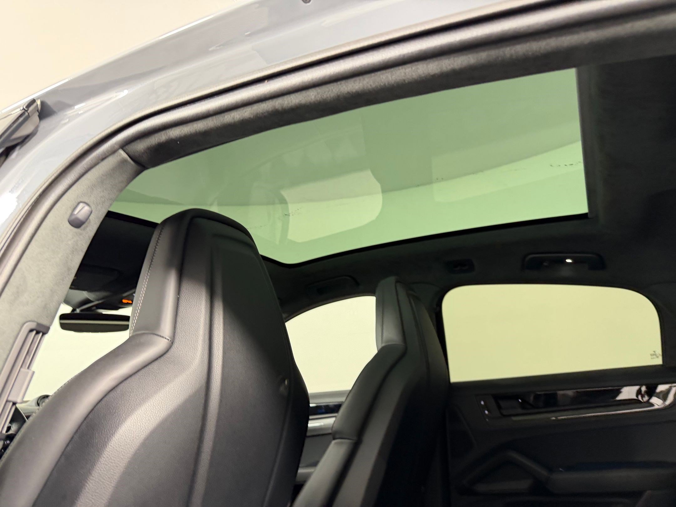 Certified 2025 Porsche Cayenne GTS image 19