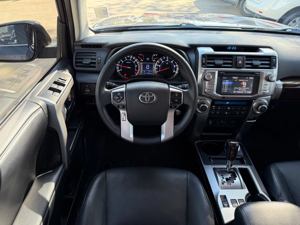 Used 2015 Toyota 4Runner Limited AWD/4WD image 2