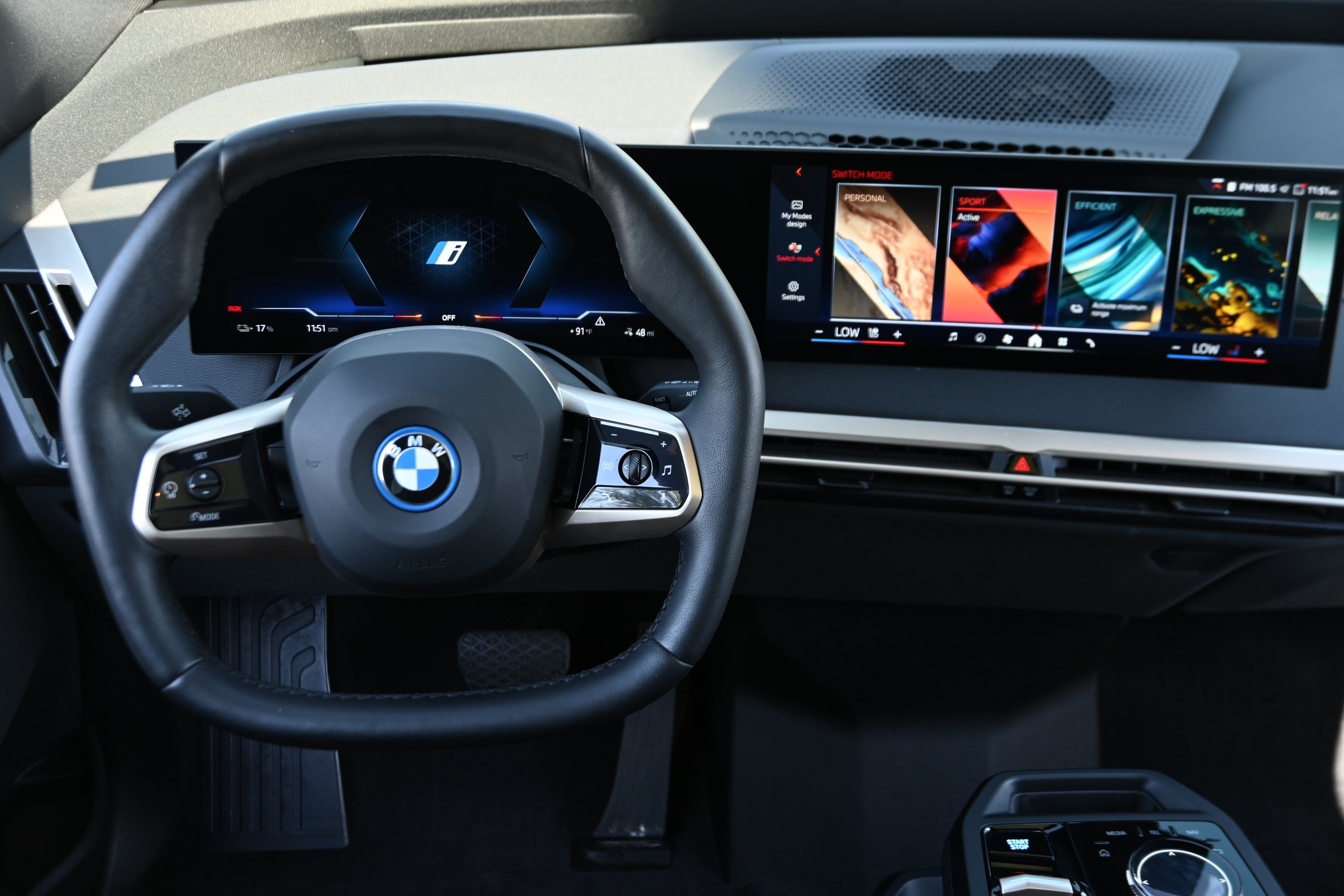 Certified 2024 BMW iX xDrive50 w/ Premium Package AWD/4WD image 15