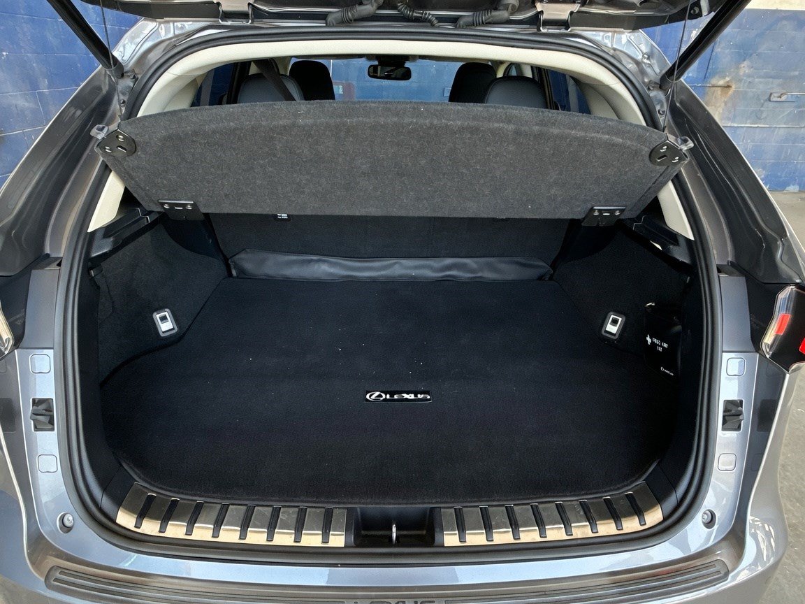 Used 2018 Lexus NX 300 FWD w/ Premium Package image 16
