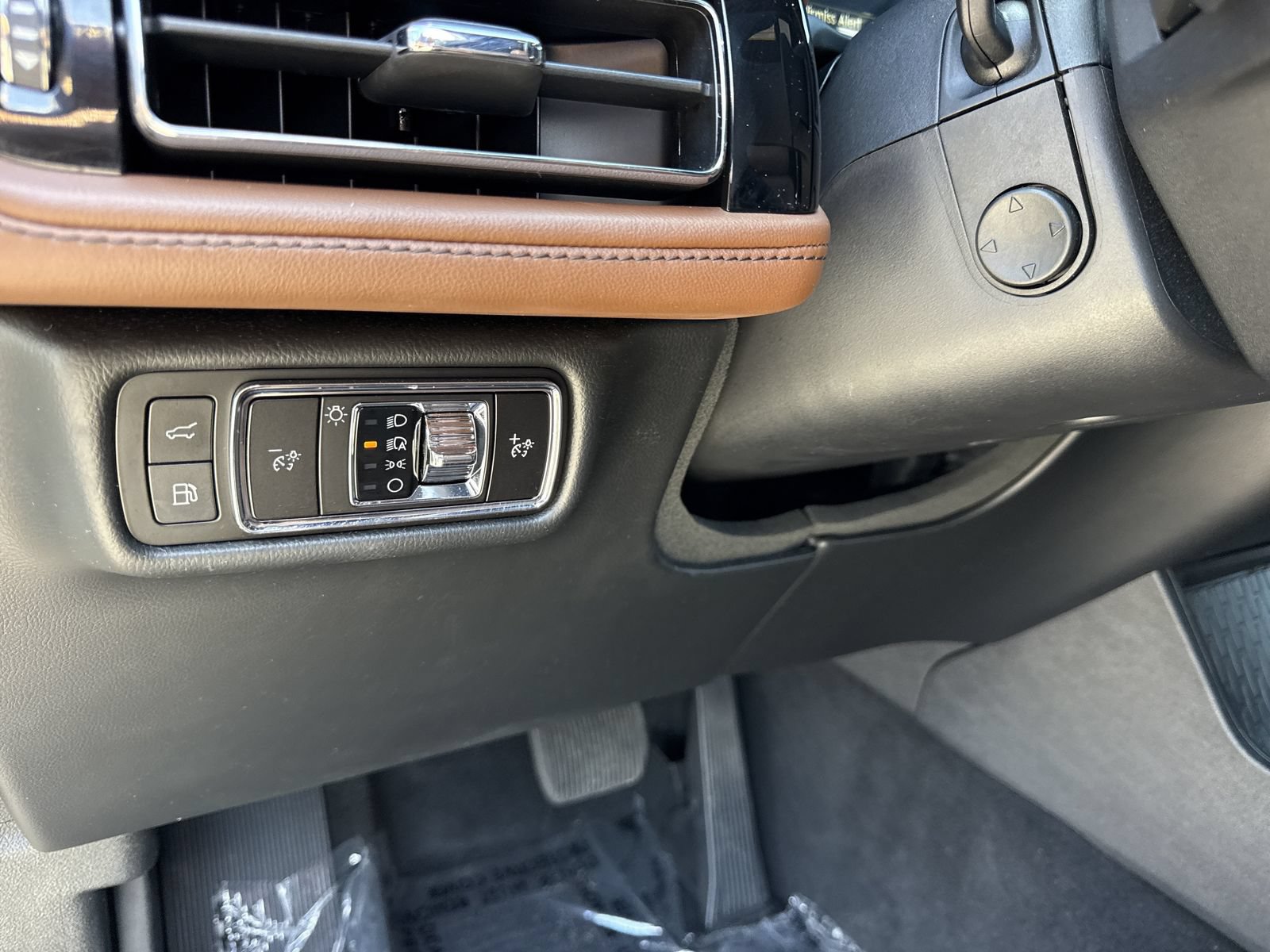 Used 2023 Lincoln Aviator Grand Touring w/ Elements Package Plus AWD/4WD image 44