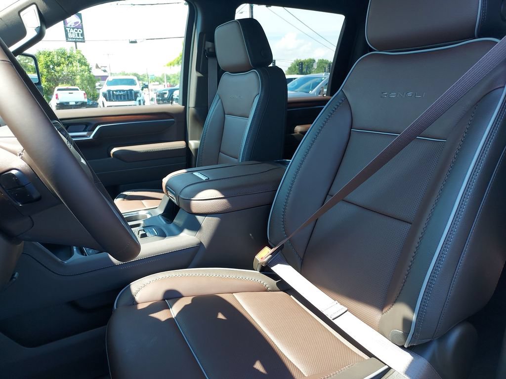 New 2026 GMC Sierra 2500 Denali w/ Technology Package AWD/4WD image 17