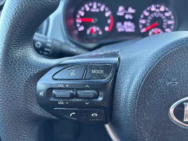 Used 2020 Kia Rio LX image 18