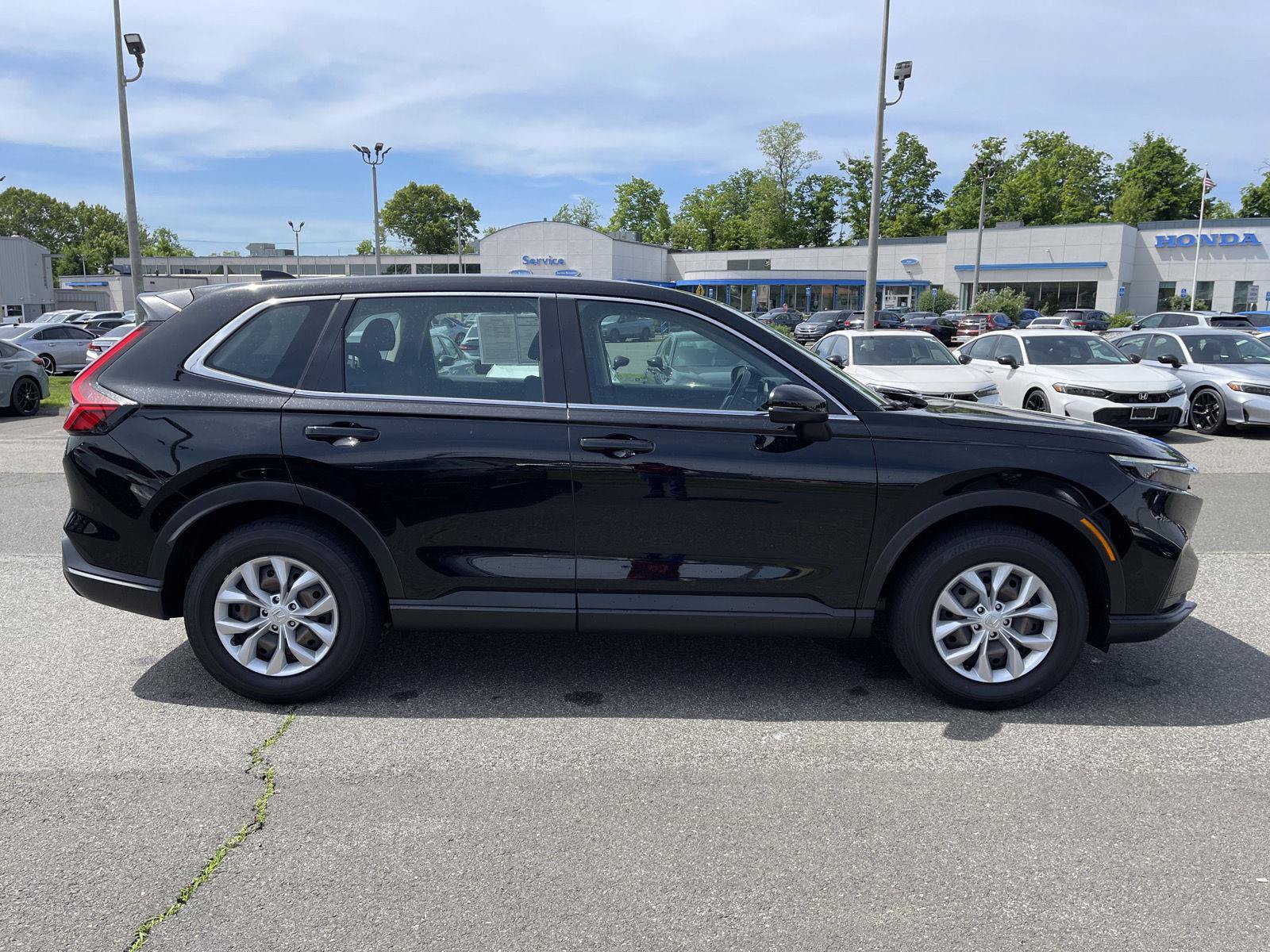 Used 2023 Honda CR-V LX image 19