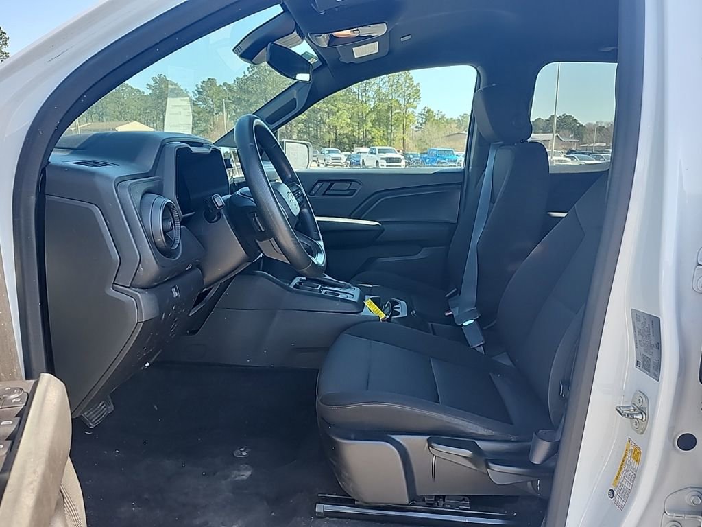 Used 2023 Chevrolet Colorado W/T image 13