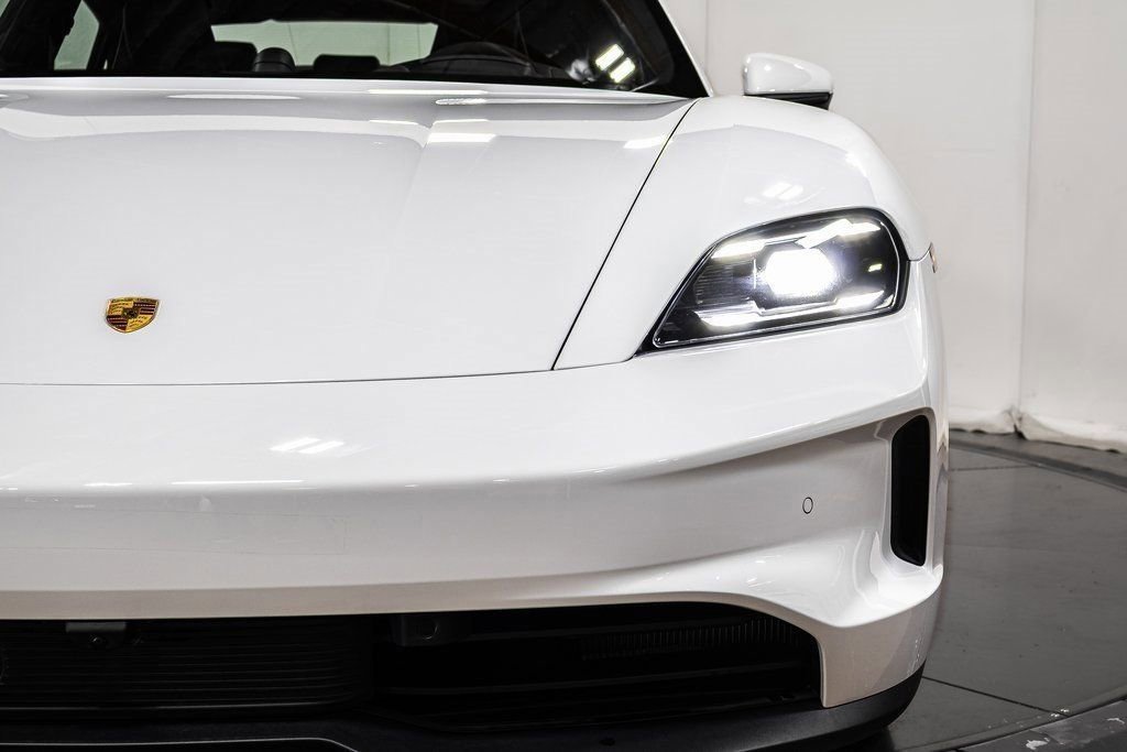 New 2025 Porsche Taycan 4S image 26