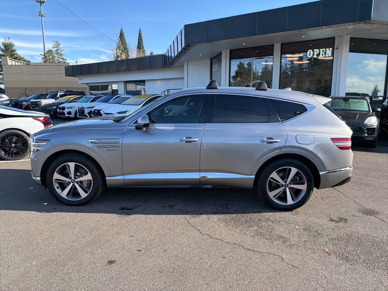 Used 2022 Genesis GV80 3.5T w/ Advanced Package 06 AWD/4WD image 2