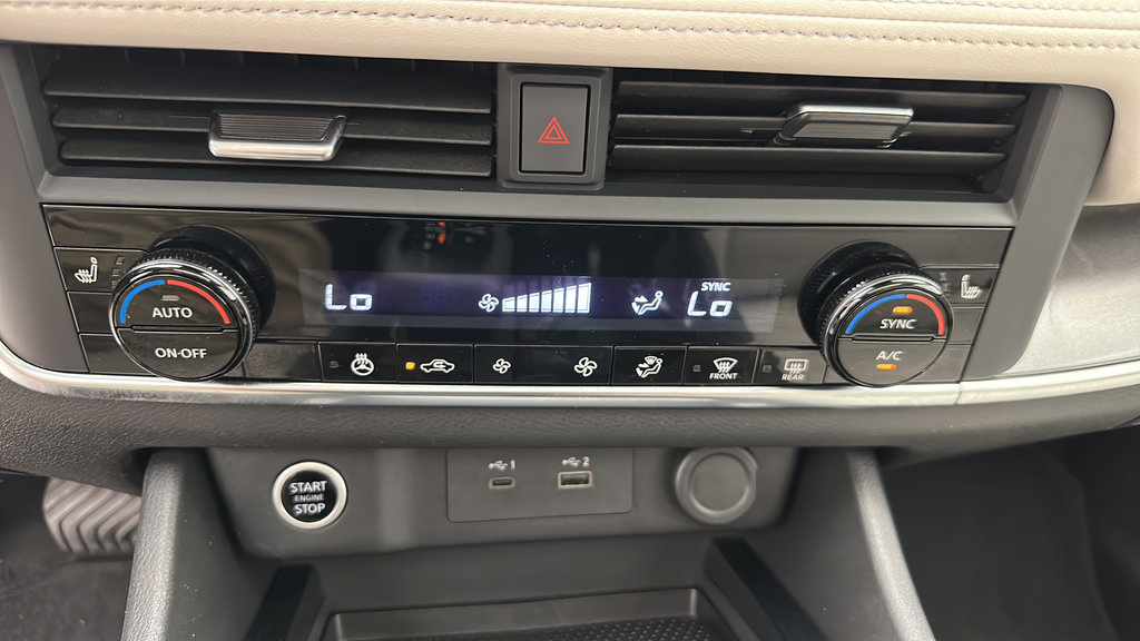 Used 2023 Nissan Rogue SV w/ SV Premium B Package AWD/4WD image 19