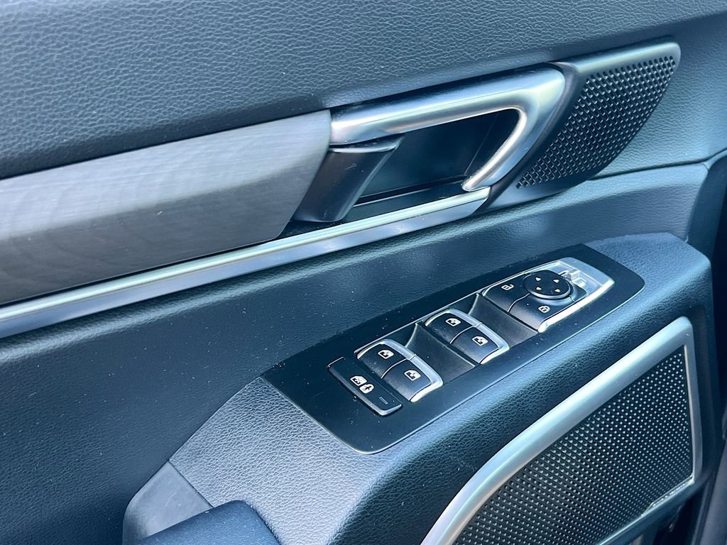 Used 2023 Kia Telluride EX X-Line image 18