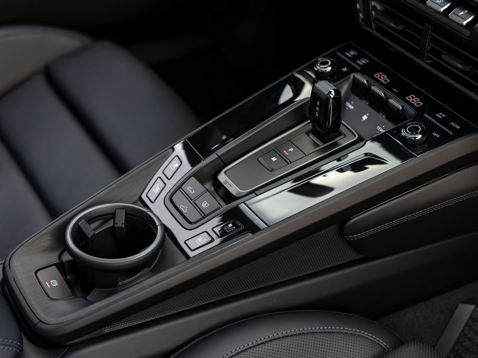 Used 2025 Porsche 911 Carrera 4 GTS image 41