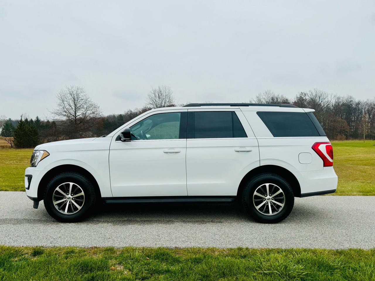 Used 2020 Ford Expedition XL AWD/4WD image 3