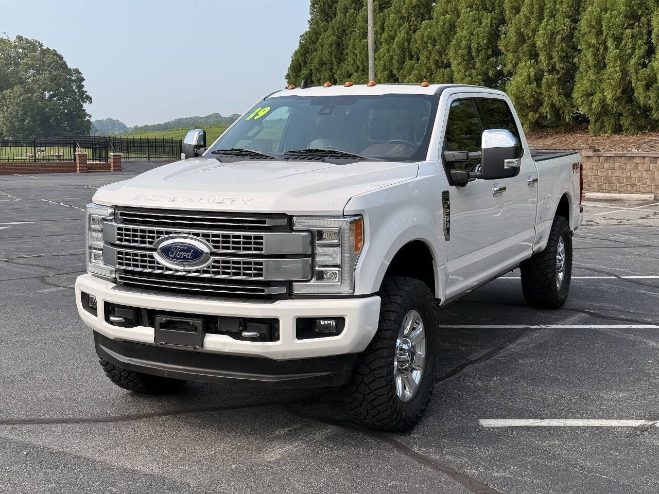 Used 2019 Ford F250 Platinum w/ Platinum Ultimate Package AWD/4WD image 7