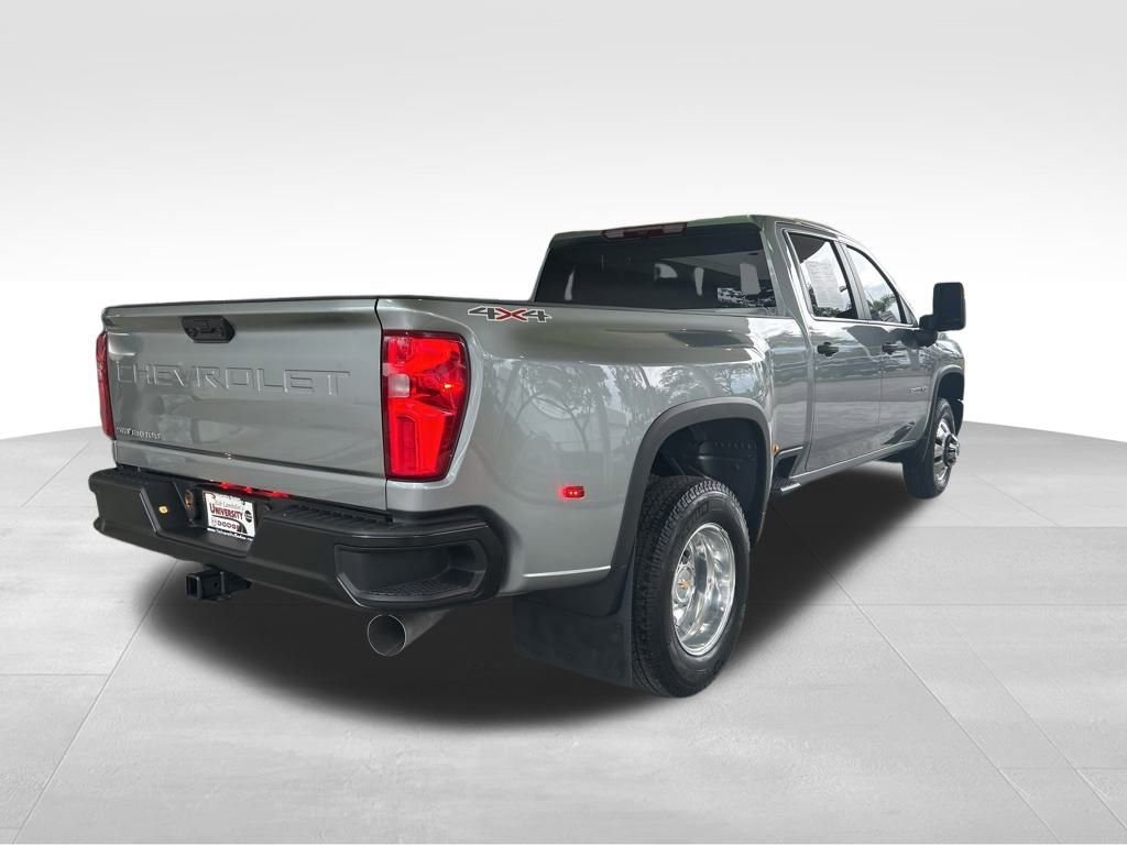 Used 2025 Chevrolet Silverado 3500 W/T image 3