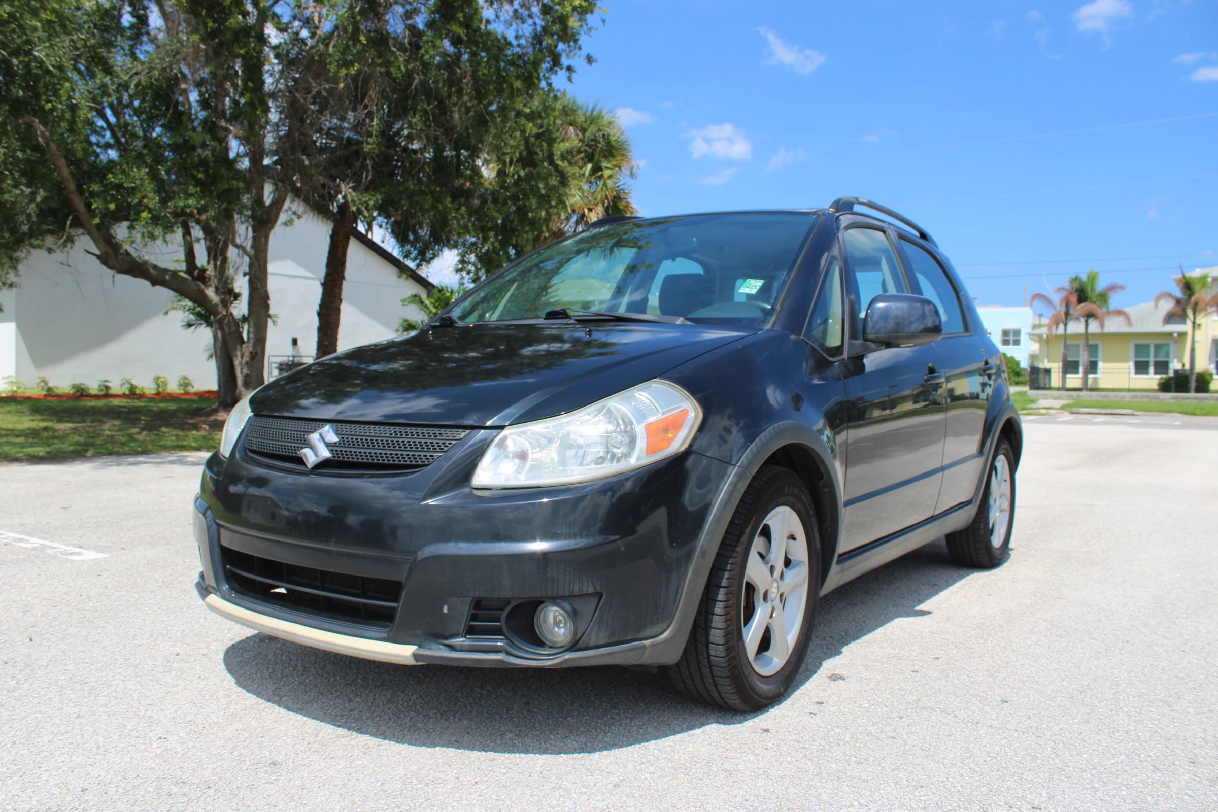 Used 2007 Suzuki SX4 AWD Hatchback image 3