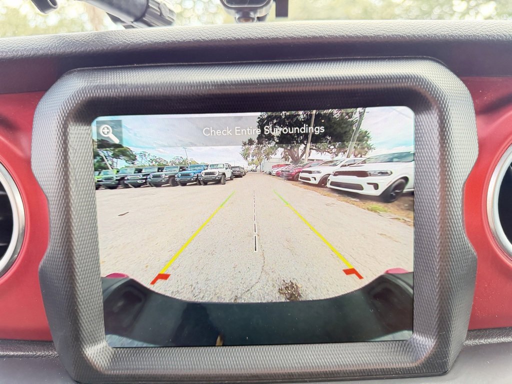 Used 2023 Jeep Gladiator Rubicon w/ Trailer Tow Package image 23