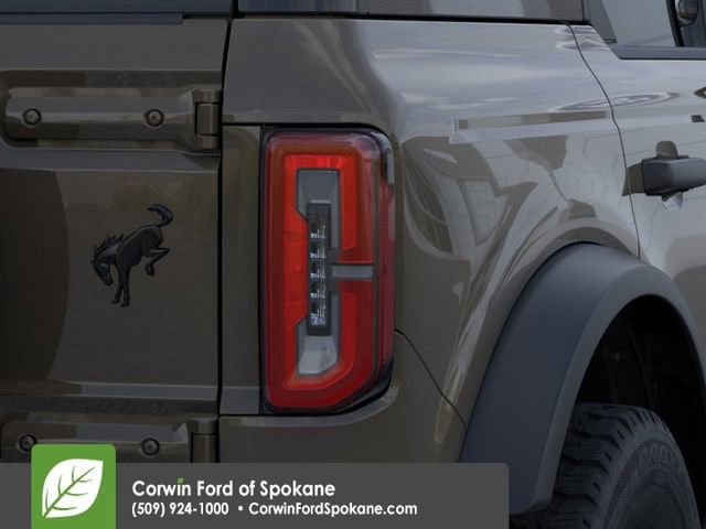 New 2026 Ford Bronco Outer Banks w/ Black Appearance Package image 23