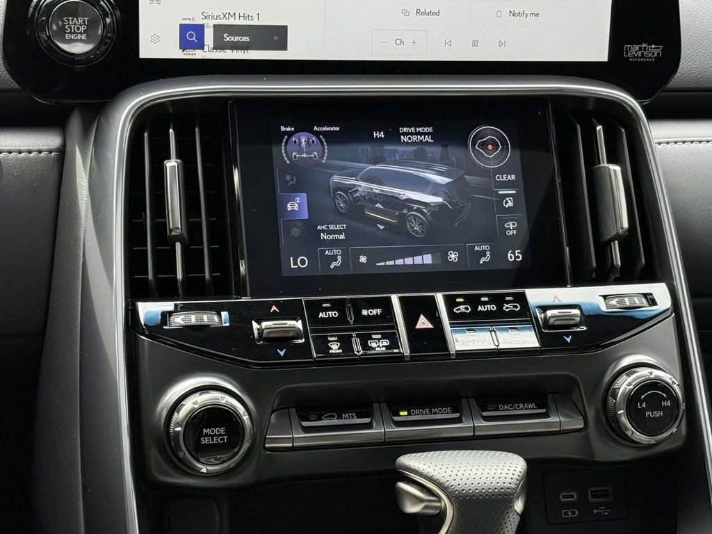 Used 2024 Lexus LX 600 F Sport image 18