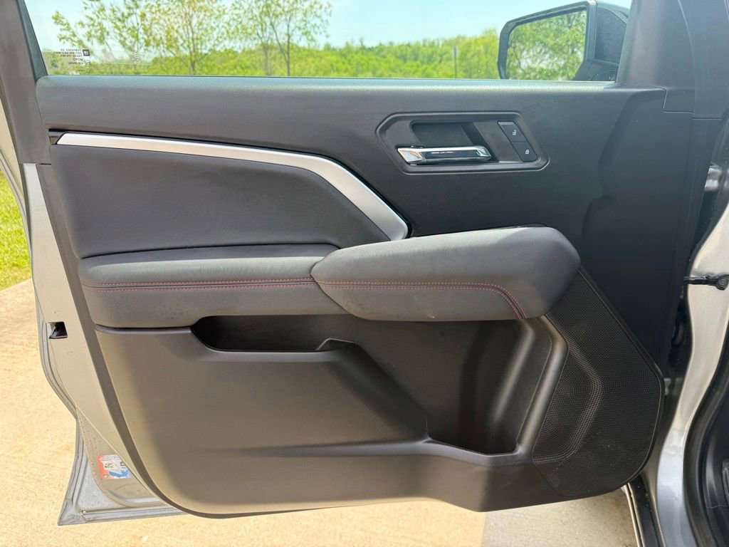 Used 2024 Chevrolet Colorado Z71 w/ Z71 Convenience Package 2 AWD/4WD image 22
