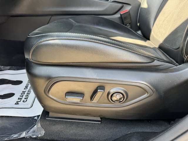 Used 2023 Jeep Grand Cherokee L Altitude image 13