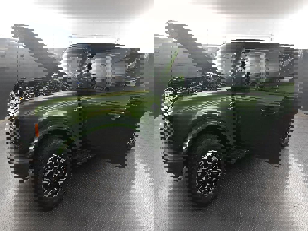 Used 2023 Ford Bronco Outer Banks image 39