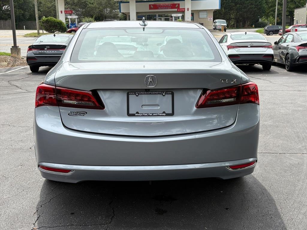 Used 2015 Acura TLX w/ Technology Package FWD image 4