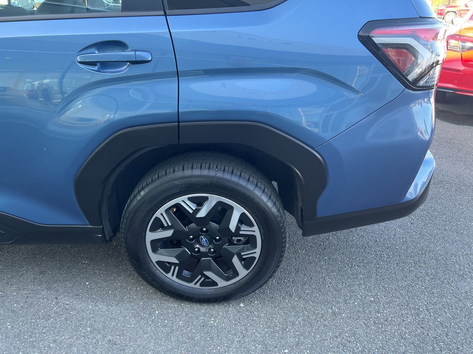 Used 2025 Subaru Forester AWD/4WD image 7