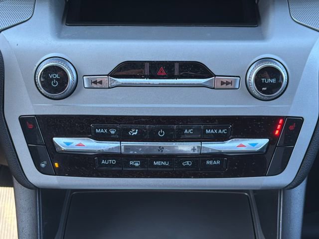 Certified 2023 Ford Explorer XLT w/ Equipment Group 202A image 25