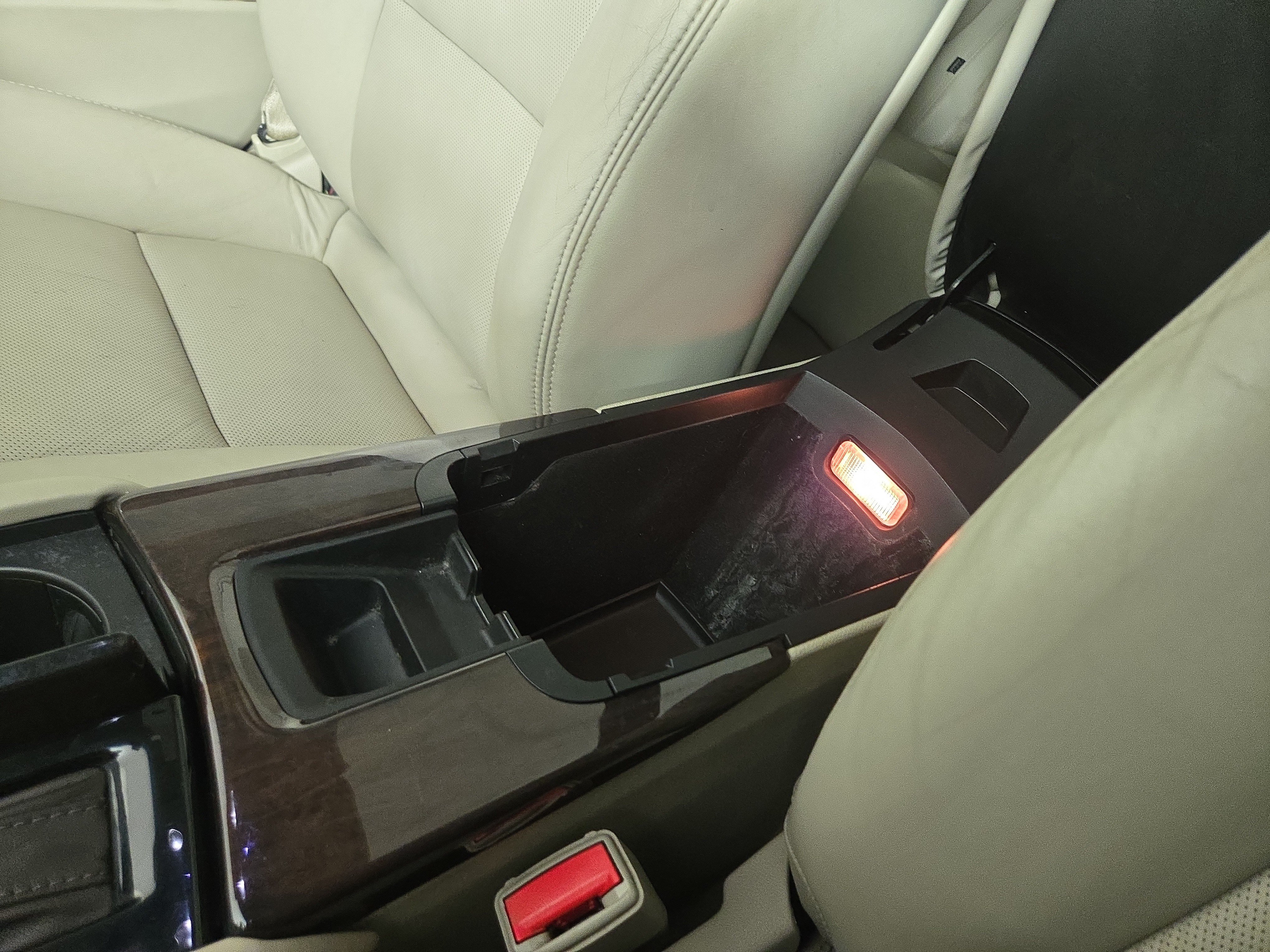 Used 2016 Cadillac XTS Luxury w/ Driver Awareness Package FWD image 28