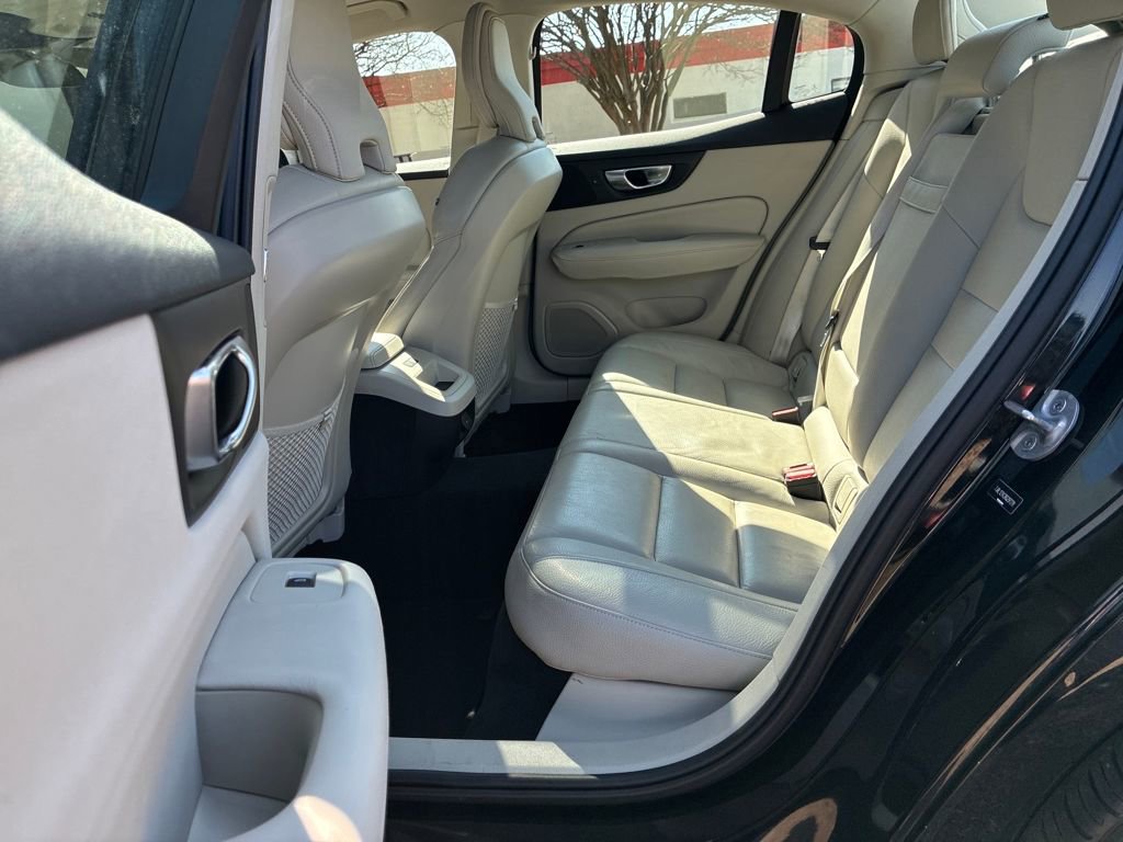 Used 2024 Volvo S60 B5 Core image 25